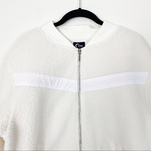 ZYIA ACTIVE Ivory Flying V Sherpa Shearling Full Zip Bomber Jacket gorpcore XL - Picture 4 of 10